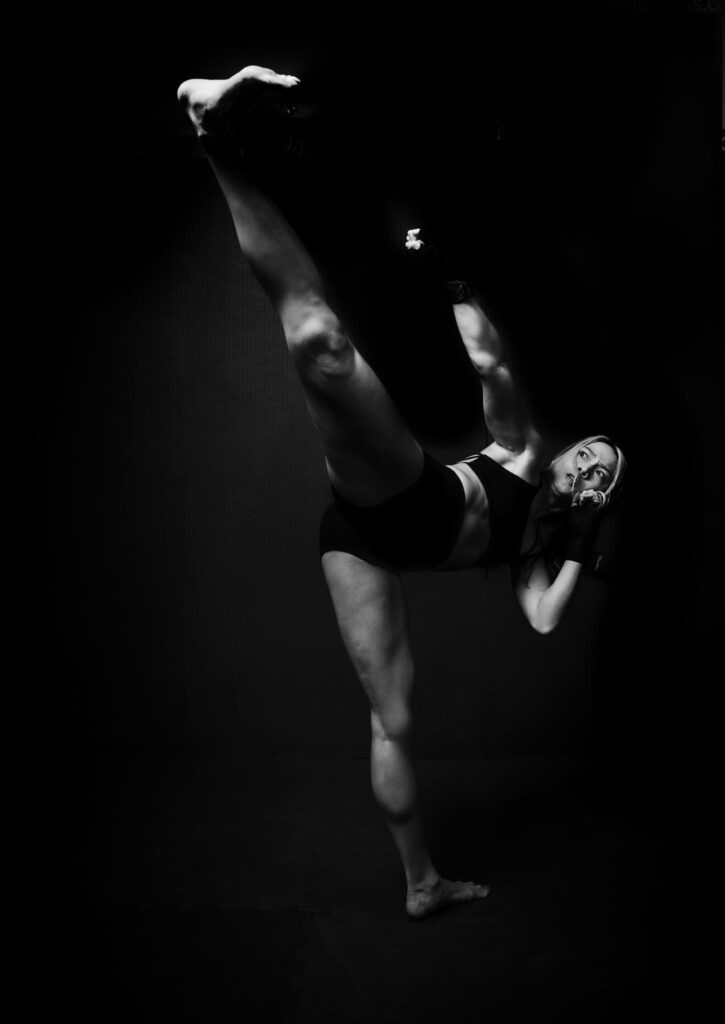 Lizzie Le — Kickboxing Action