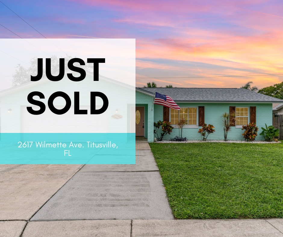 Lizzie Florida Realtor showing home in Brevard County