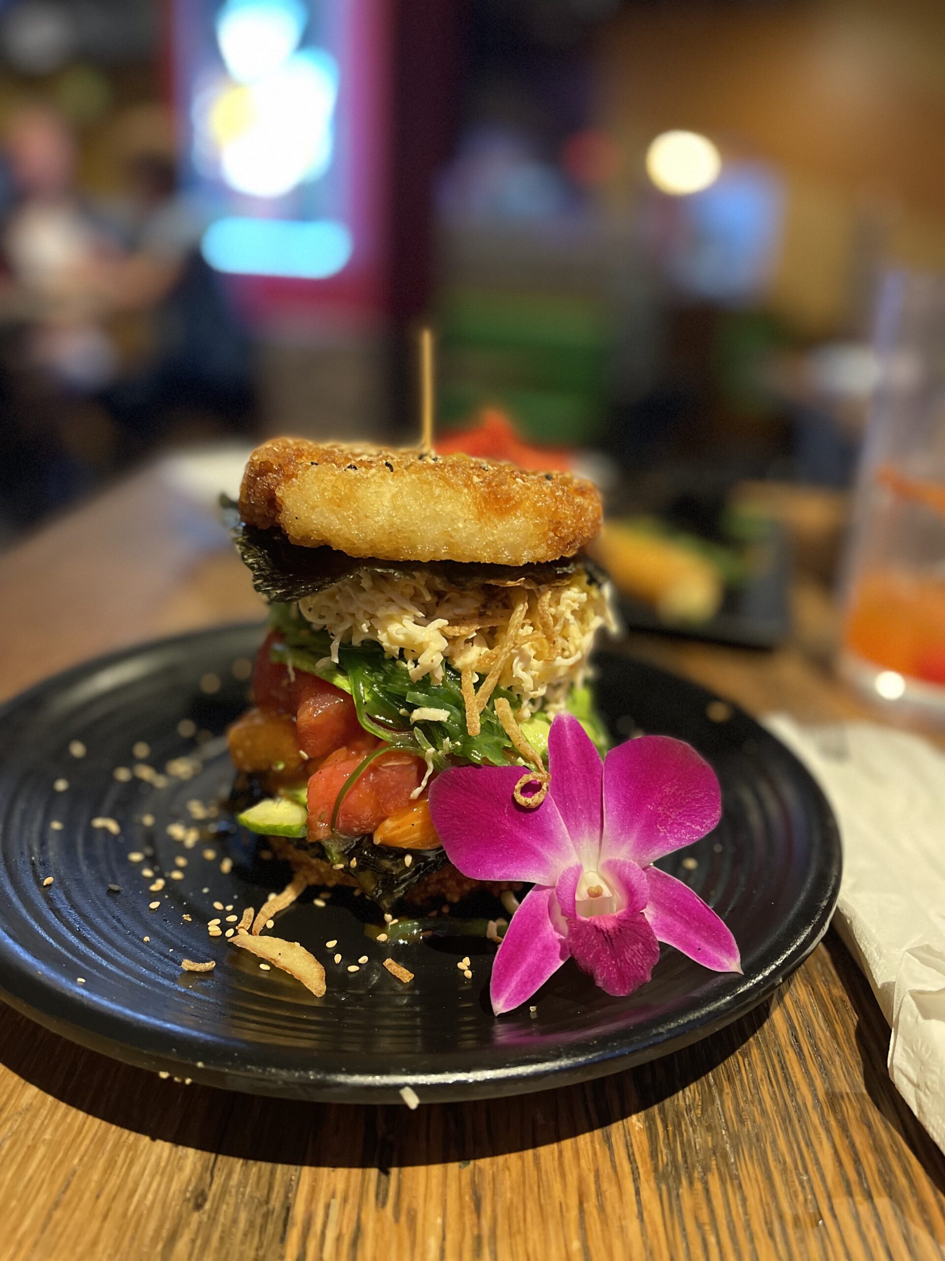 Nitro Kitchen and Cocktails on Florida’s Space Coast with a modern dining atmosphere